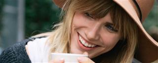 1124962_Vrouw-met-koffie.jpg